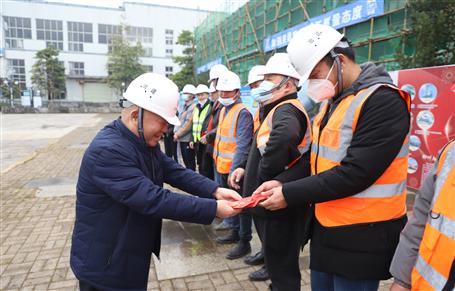 新春慰問(wèn)暖人心 堅(jiān)守崗位忙建設(shè)