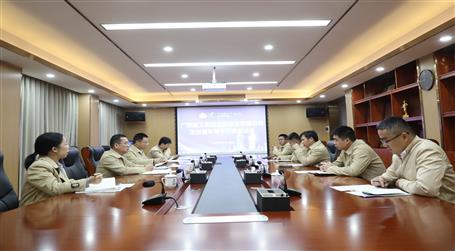 覃振華：青年員工要有格局、有能力、有擔(dān)當(dāng)